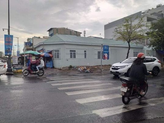 Bán gấp nhà C4 MT Trần Xuân Soạn trả nợ ngân hàng, mặt tiền kinh doanh hđ thuê 460m2 42tỷ