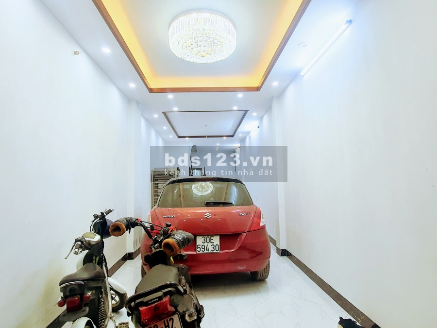 Hoàng Mai ô tô tránh 5 tầng, dt 50m2, gara mặt đường kinh doanh đỉnh, giá 5 tỷ