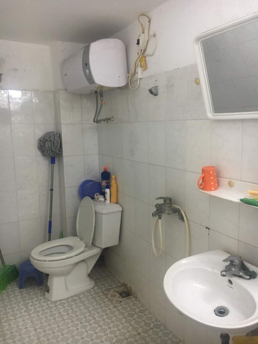 Bán gấp nhà vị trí đẹp Thụy Khuê, 38m, mặt tiền 4m, 5T, giá chào 3.3 tỷ. Tây Hồ