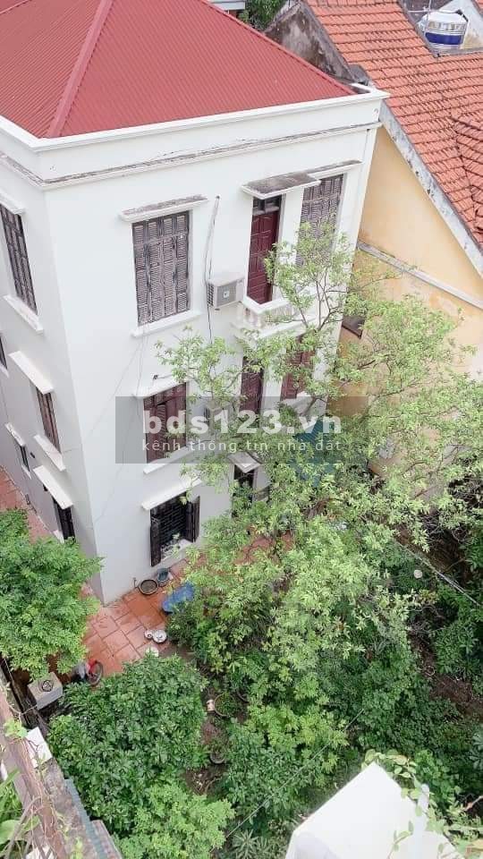 Lạc Long Quân. 30mX4.7mMT. Nhà siêu đẹp. Mặt tiền rộng. Giá 4.15tỷ