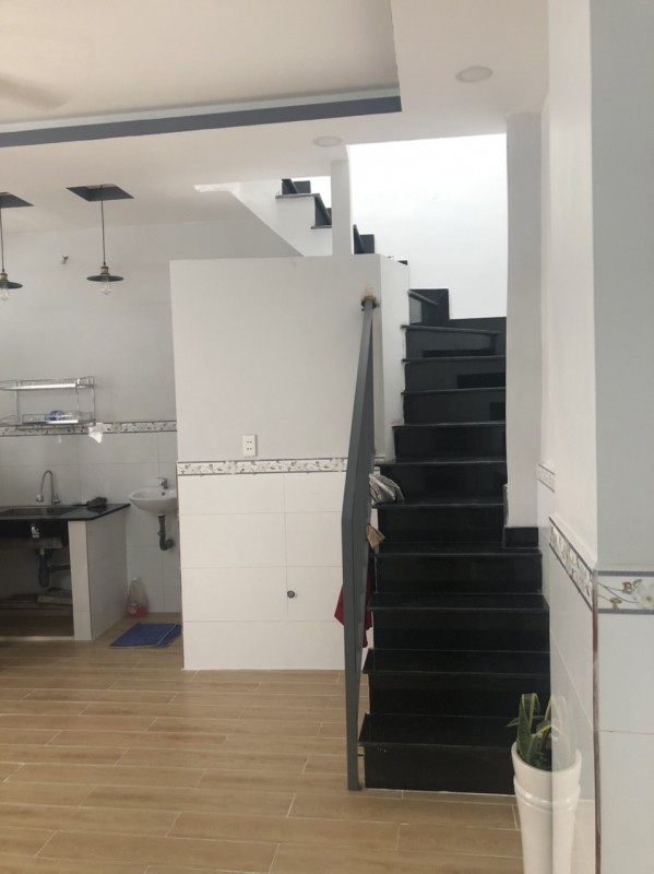 Bán gấp quận Tân Bình, 27m2 (5.6*5) , nhà mới vào ở ngay, giá chỉ 4 tỷ 600 triệu ( có TL )