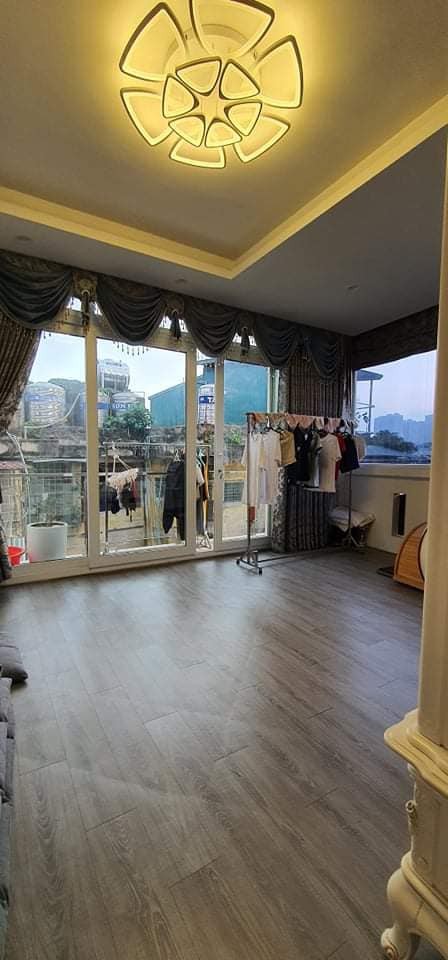 Bán nhà Phố Xã Đàn kinh doanh Spa dt 45m2, 6 tầng mặt tiền 5,8m giá 11 tỷ