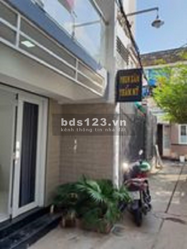 Nhà Mới Nở Hậu Khủng 2 tầng dt 68m2 Đường Đồng Đen P14 Tân Bình, nhích 4 tỷ