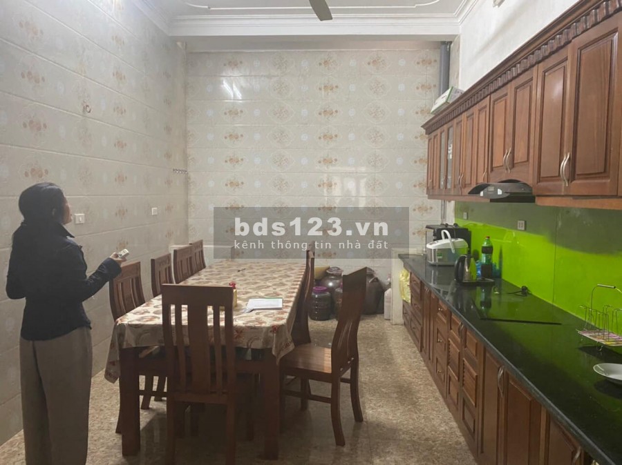 Chuyển Công Tác Bán Nhà Chu Huy Mân 60m2, 5T, Giá 7,3 tỷ (ngõ ô tô)