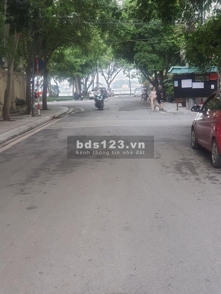 Phố Kinh Doanh - View Hồ Tây, 180m2 MTx10m Quảng An Quận Tây Hồ