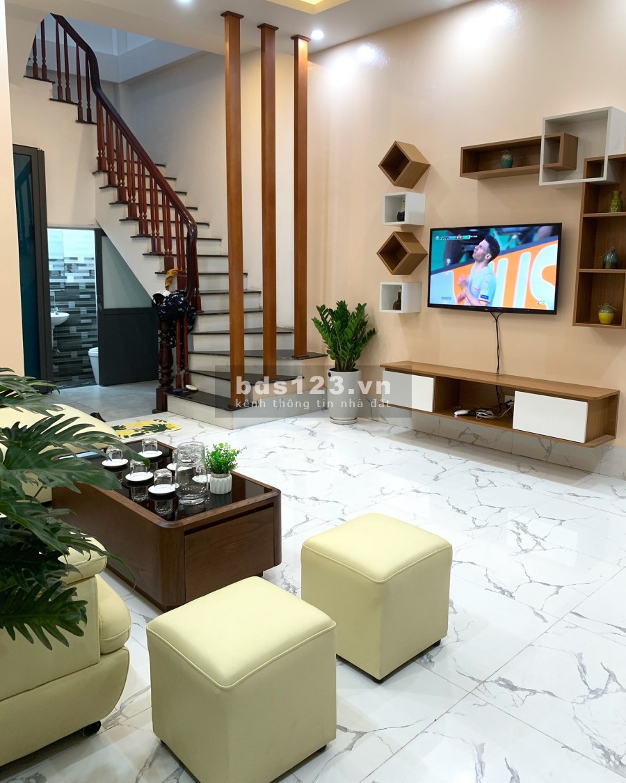 Bán Nhà Mỹ Đình tặng full nội thất. 4 tầng X 35m2, mt 4m, giá nhỉnh 3 tỷ