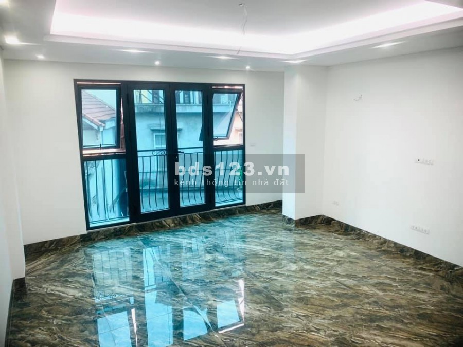 Nhà đẹp Cầu Giấy, lô góc, oto vào nhà, kinh doanh, thang máy, dt 36m2, 7 tầng, mt 5m, chỉ 7.4 tỷ