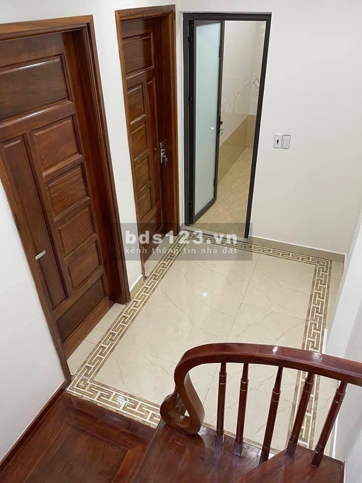 Bán nhà Khương Đình kinh doanh vp 42m2, 5 tầng, mt 5m, giá 5.x tỷ, lhcc