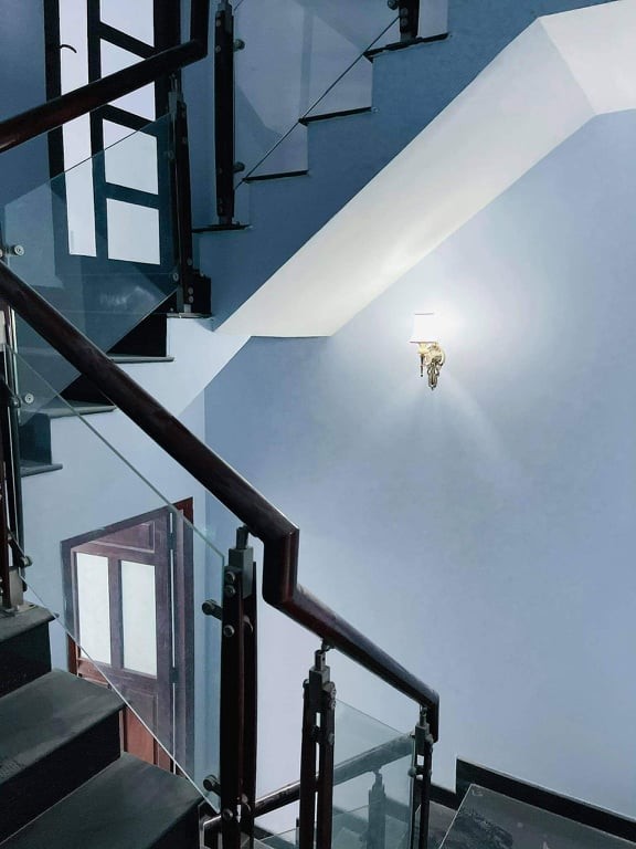 Khu Tên Lửa Vip nhất Quận Tân Bình, 4 tầng bê tông cốt thép mới đẹp, dt 87m2, chỉ 8.3 tỷ