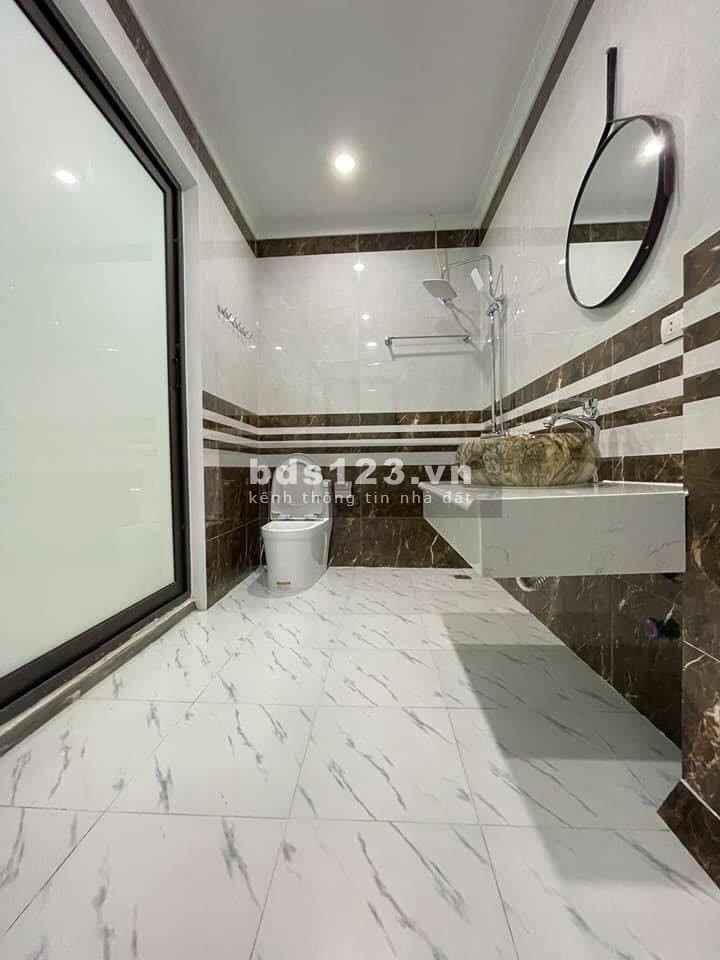 Bán nhà Khương Đình kinh doanh vp 42m2, 5 tầng, mt 5m, giá 5.x tỷ, lhcc