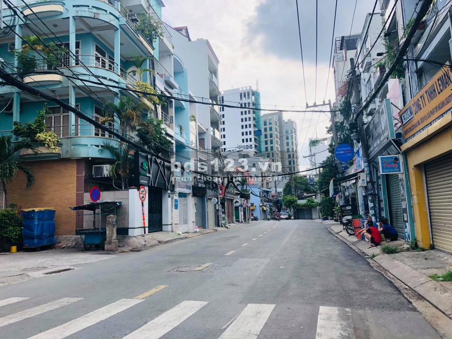 Bán nhà hẻm xe hơi Bình Thạnh sát Quận 1, phường 17, dt 35m2, giá rẻ 6 tỷ