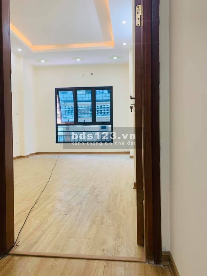 Bán gấp nhà mặt phố Cự Lộc Nguyễn Trãi, kinh doanh đỉnh dt 40m2, 5 tầng, ô tô tránh, giá 8 tỷ
