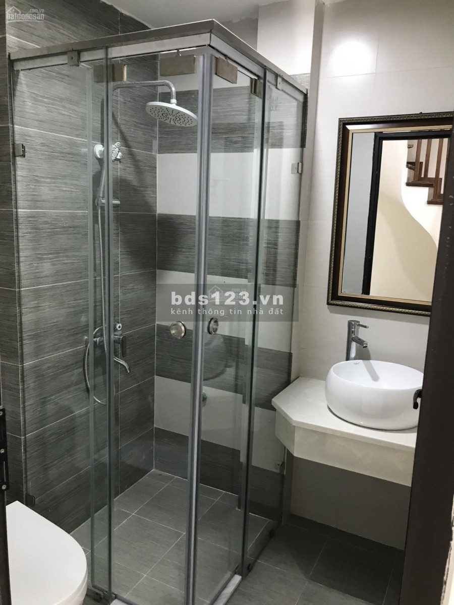 Bán nhà mặt phố Phú Diễn, Bắc Từ Liêm, Hà Nội, kinh doanh sầm uất, DT: 55m2, nhỉnh5 tỷ