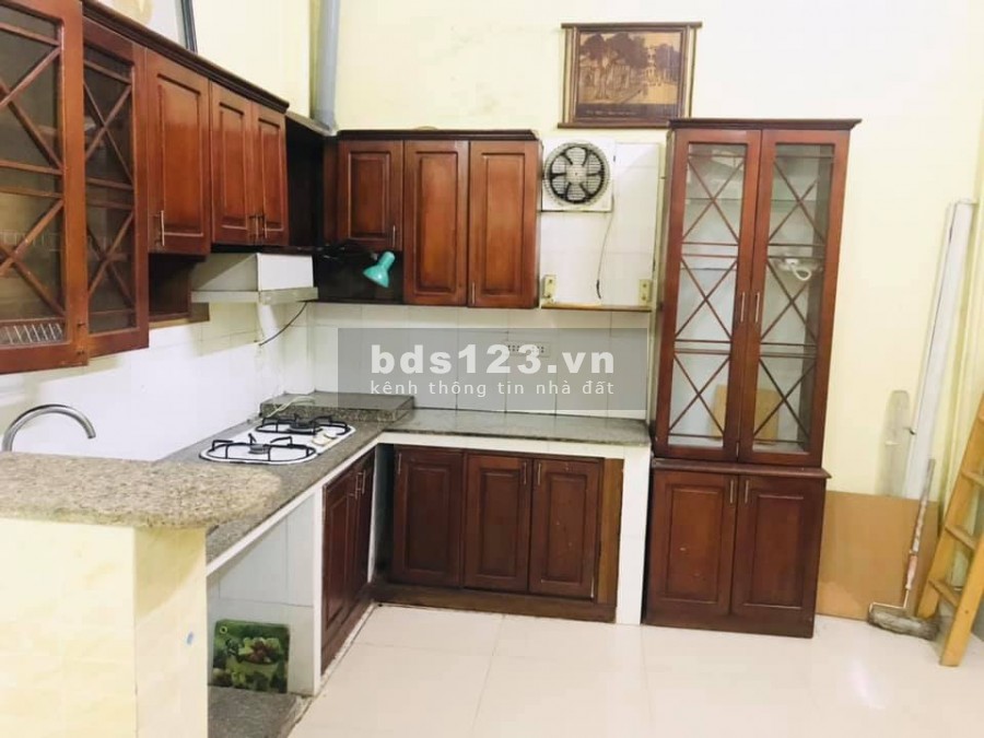 Bán nhà Lê Văn Lương 35m2 x 4 tầng, MT: 3,5m; Giá nhỉnh 3 tỷ