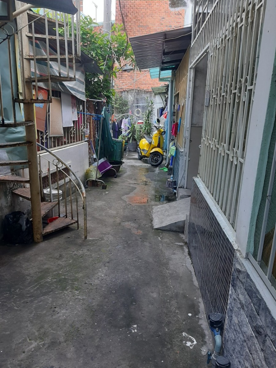 Do định cư đi nước ngoài cần bán gấp nhà bến Bình Đông Hotline 0906307407