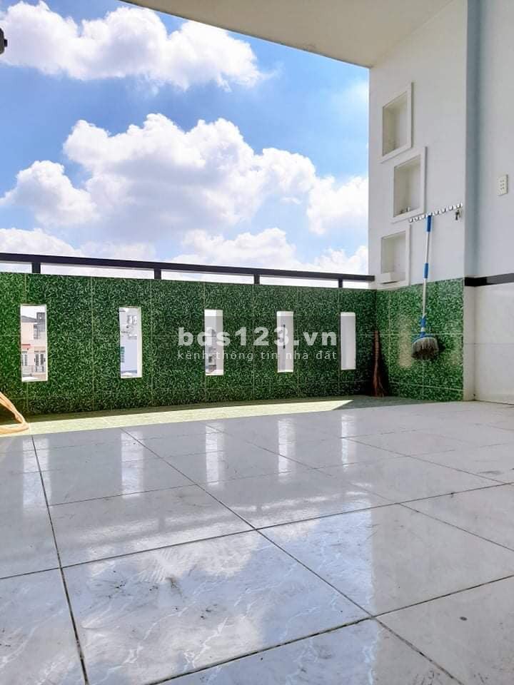 Bán nhà HXH đường Nguyễn Duy Cung 62m2 5 tầng giá 6 tỷ 2