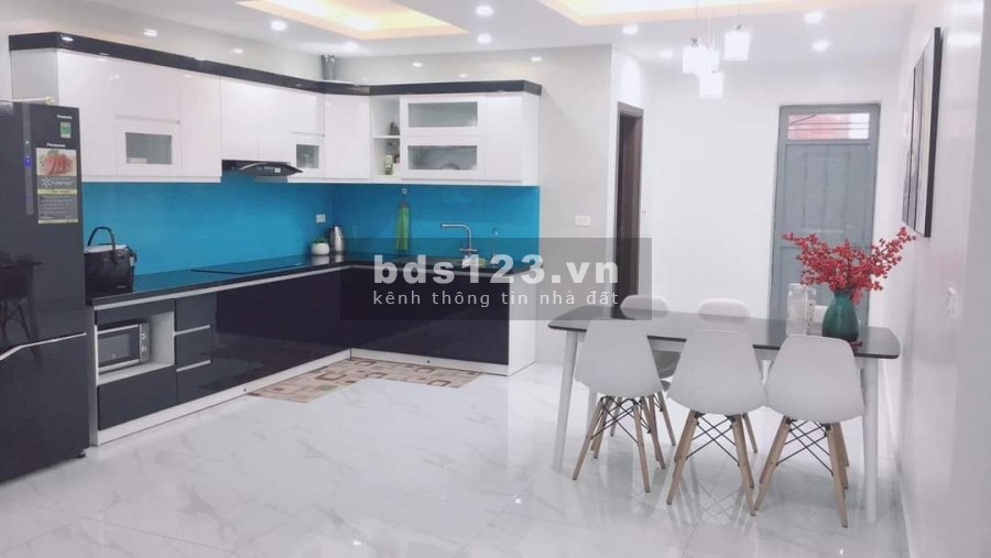 Bán gấp nhà phố Lê Trọng Tấn, oto đỗ cửa giá chỉ hơn 3 tỷ.