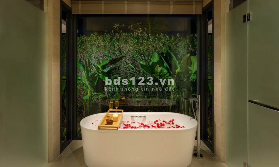 Bán căn biệt thự biển Melia Hồ Tràm 500m2 giá 20 tỷ, nhà đã hiện hữu