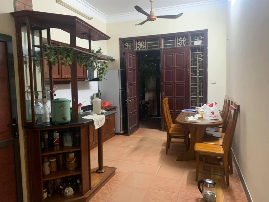 Bán nhà Phạm Ngọc Thạch, Oto, Vỉa hè, KD đa dạng,5 PN, 65m*4T, 16 tỷ, lh 0888104444