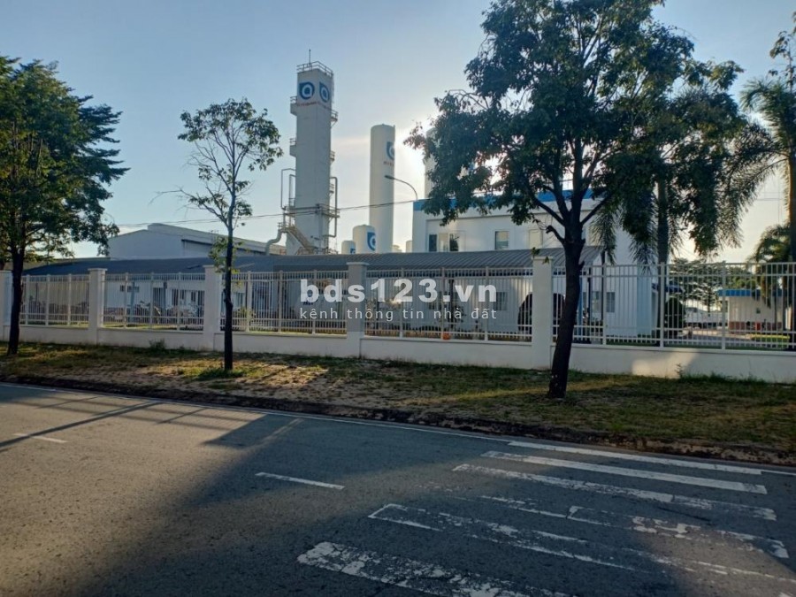 Bán rẻ 5000m2, đất chính chủ ở Chơn Thành, sát mặt tiền DT756, sổ hồng riêng, 570 triệu