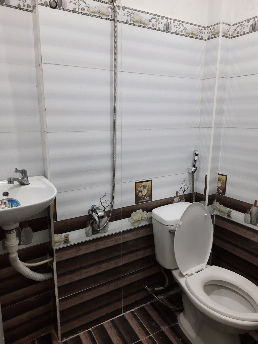 Nhà mới ở ngay, chủ gấp bán hạ thêm 50 triệu, giá chào mới 2.15 tỷ.