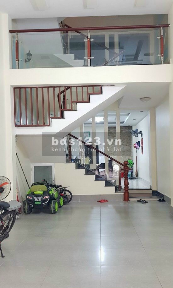 Nhà 1 Lững 3 Lầu mặt tiền đường số 3 Tân Mỹ, Quận 7, thương lượng chính chủ