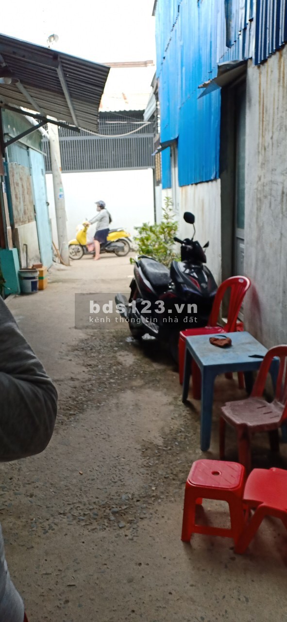 Bán gấp nhà MỚI xã Phong Phú SHR 39.7 m2 giá 2 tỷ 1 TL. Sđt: 0795.422.206 (Nhân)