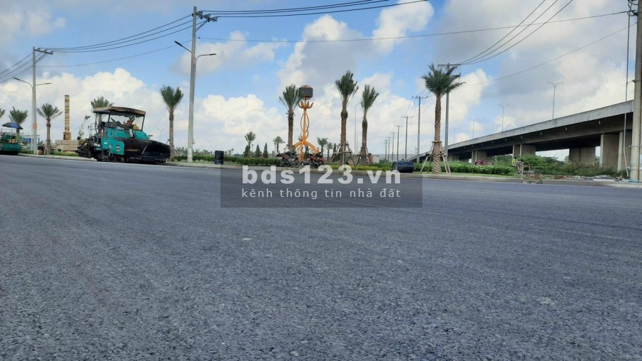 Bán Nhà Mặt Tiền Đường HL11 Xã Hưng Long Đối Diện Chợ…