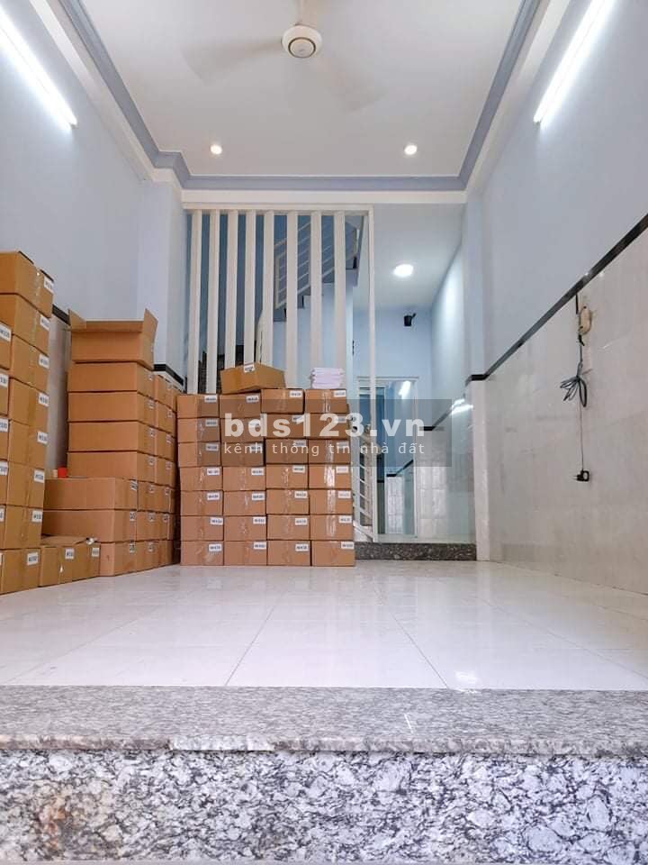 Bán nhà HXH đường Nguyễn Duy Cung 62m2 5 tầng giá 6 tỷ 2