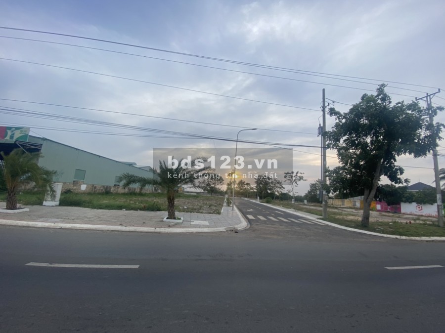 Bán Lô Đất 100m2 Full Thổ Cư Chính Chủ Giá 1.5 tỷ