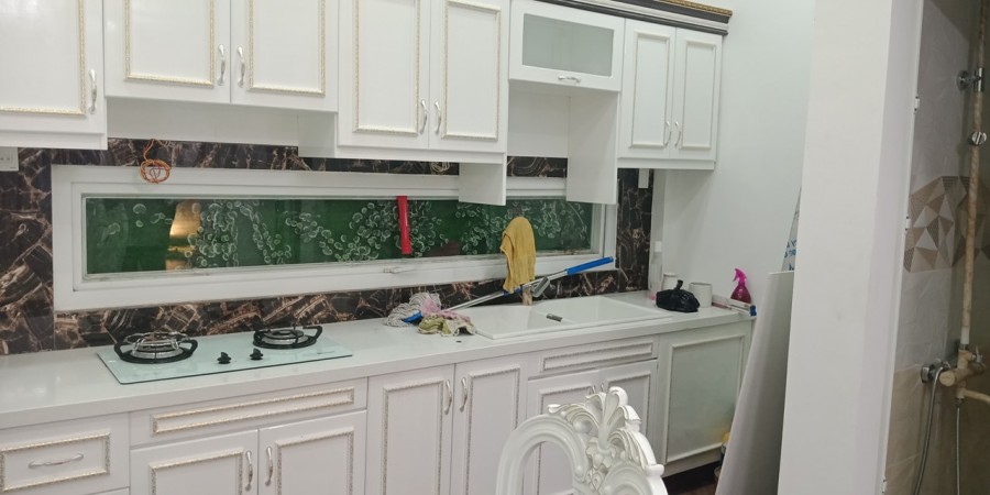 Nhà đẹp hẻm đẹp - xe hơi tới nhà - 2 lầu kiên cố - nội thất hoàng gia