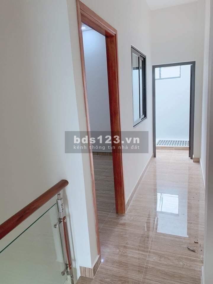 Nhà nguyên nguyên căn hẻm xe tải, diện tích 54m2, giá 6.4 tỷ, Phú Thọ Hoà