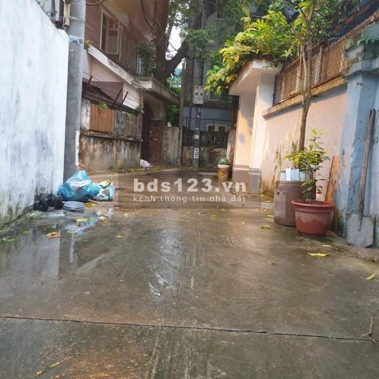 Bán nhà ô tô đỗ cửa khu dân cư đông đúc, hàng xóm văn minh, 4 tầng, nhỉnh 2 tỷ