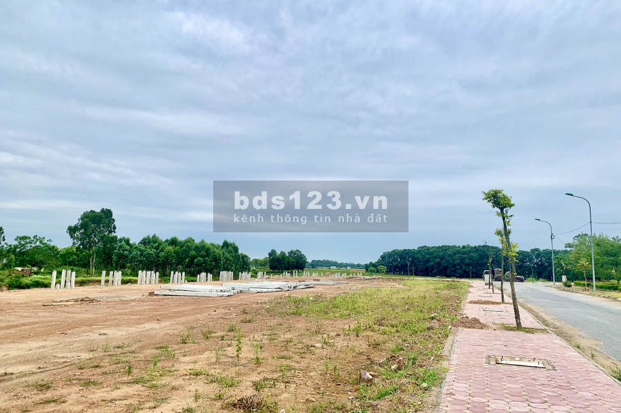 Bán gấp lô mặt tiền 6m KĐT mới Xuân Hoà Sổ đỏ cá nhân chính chủ, lh 0356144921