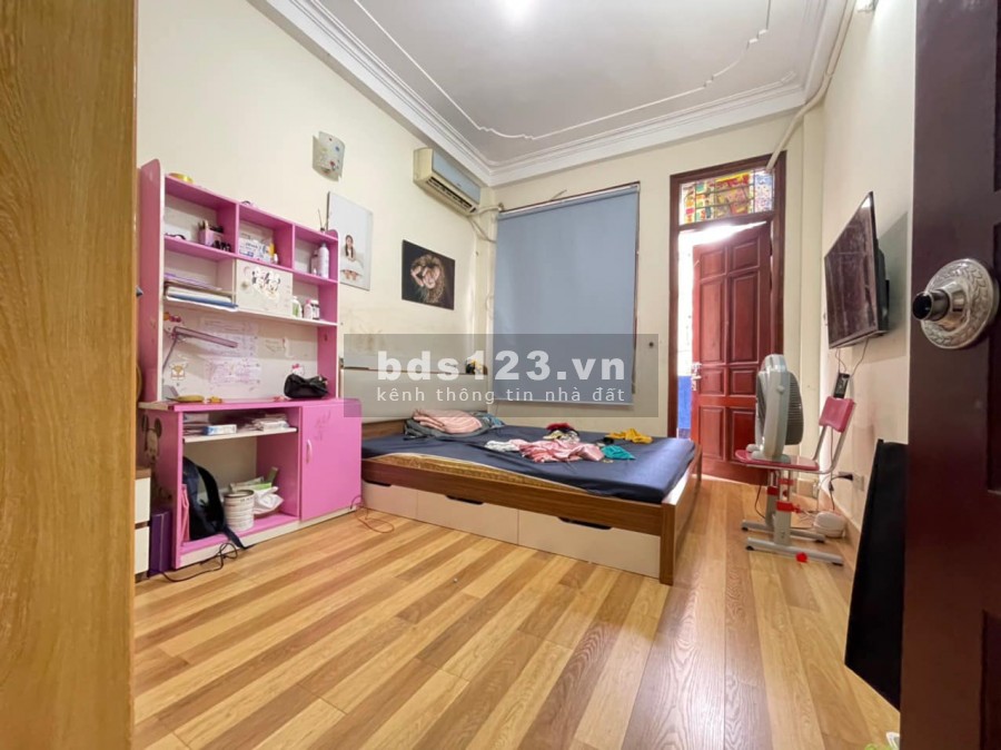 Bán nhà Láng Hạ- Đống Đa 85m2, MT 20m, lô góc ô tô kinh doanh, giá 10.5 tỷ. LH: 0949859898