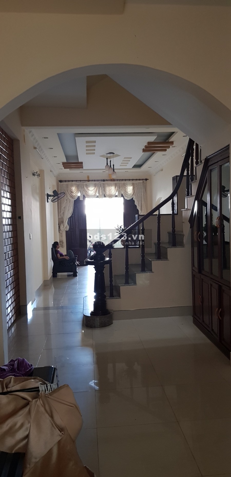 Cho thuê nhà nguyên căn ngay mặt tiền dễ tìm kiếm, thích hợp ở gia đình