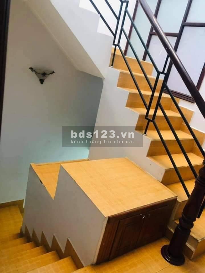 Gấp định cư cần bán gấp nhà Bùi Thế Mỹ Q.TB 3 Tầng giá rẻ 3 tỷ 3
