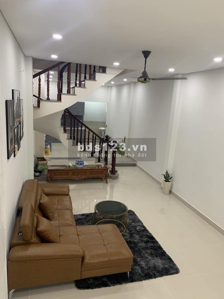 Phan Văn Trị, 73m2, ngang 5,7m, nở hậu 5,8m, giá chỉ 5 tỷ 500 triệu