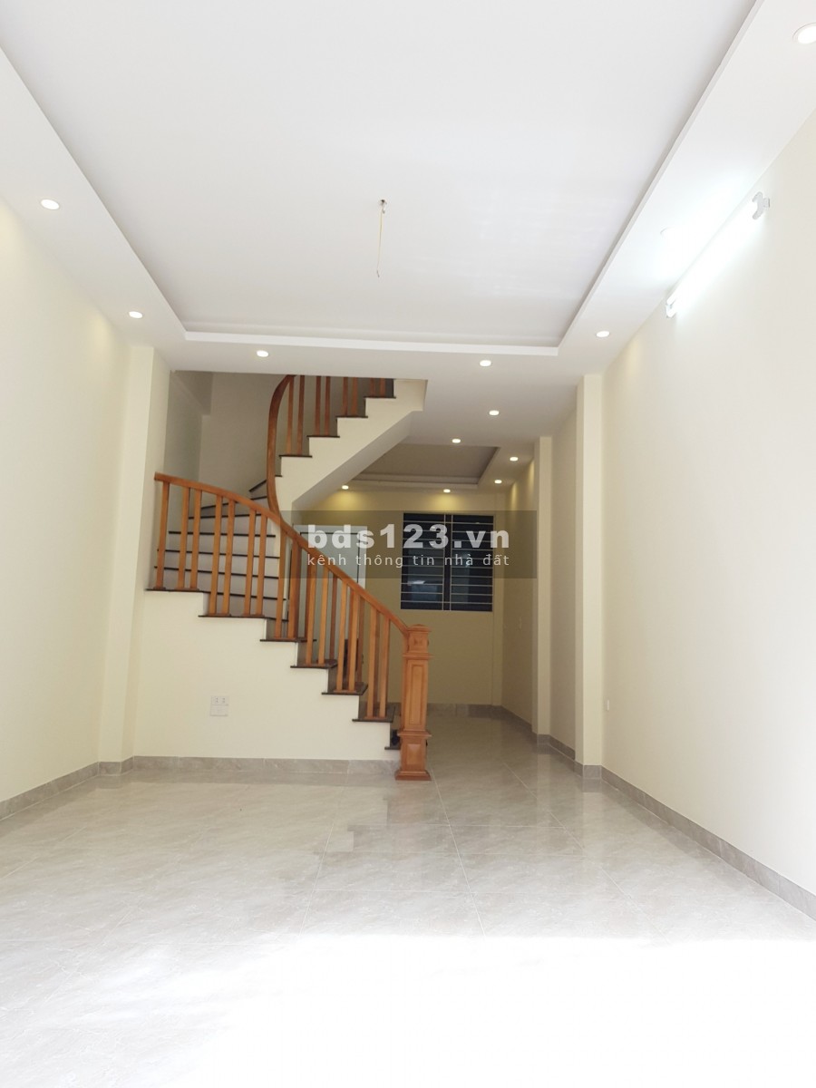 bán nhà 48 Ngô Gia Tự, dt 43m2, 4 tầng đúc, thoáng trước sau, nhà đẹp ở ngay