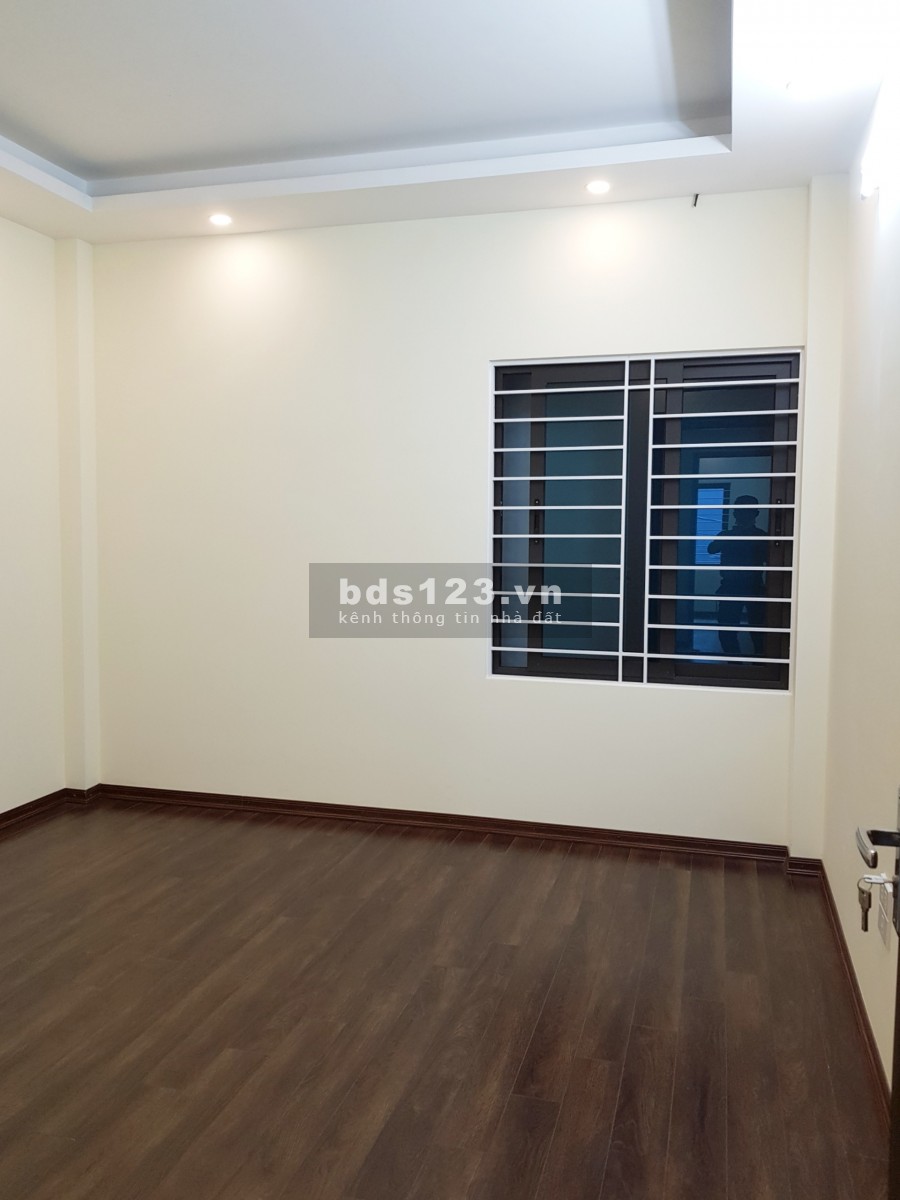 bán nhà 48 Ngô Gia Tự, dt 43m2, 4 tầng đúc, thoáng trước sau, nhà đẹp ở ngay