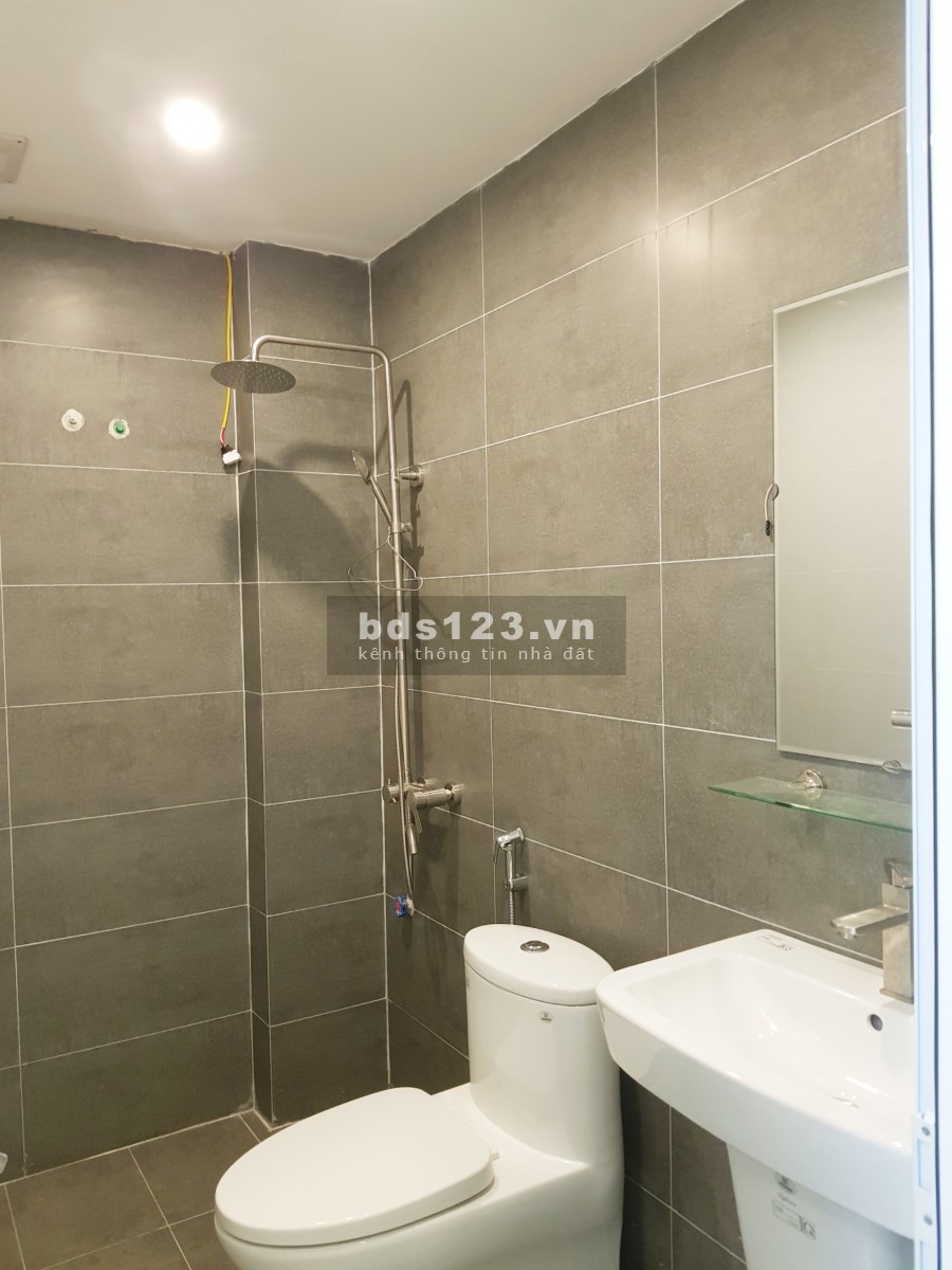 bán nhà 48 Ngô Gia Tự, dt 43m2, 4 tầng đúc, thoáng trước sau, nhà đẹp ở ngay