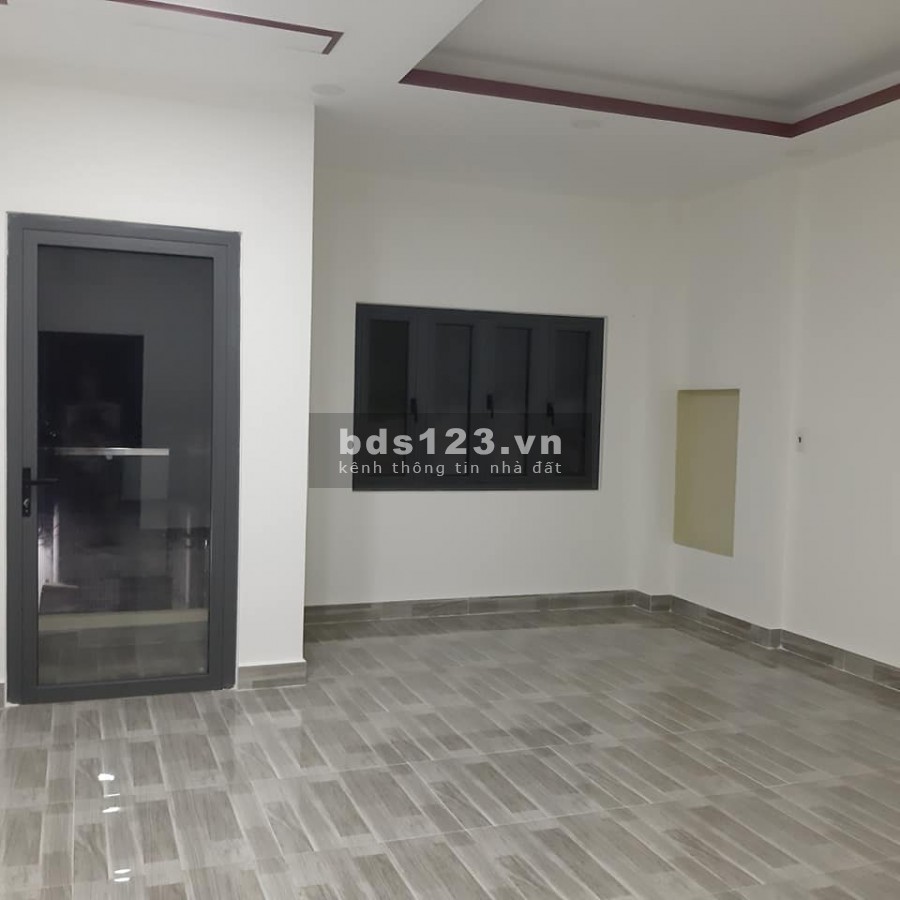Bán nhà khu công nghiệp TB, dt 41m2, ngang 5.5m2, Quận Tân Phú, chỉ 3.15 tỷ