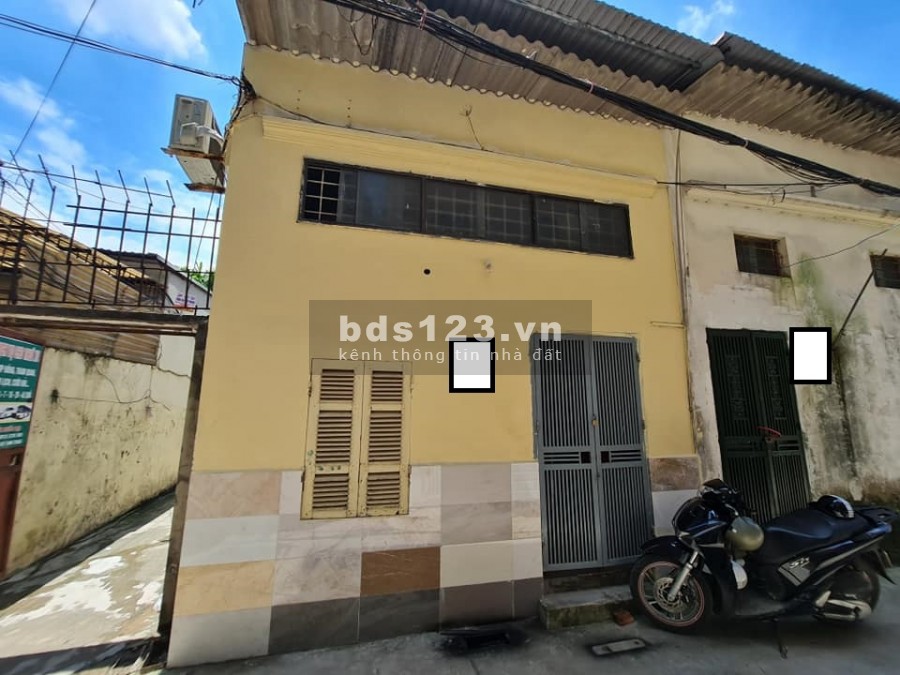 Nhà cấp 4 lô góc, phố Đông Thiên - Hoàng Mai, DT 50M2, giá, 2.65 tỷ!