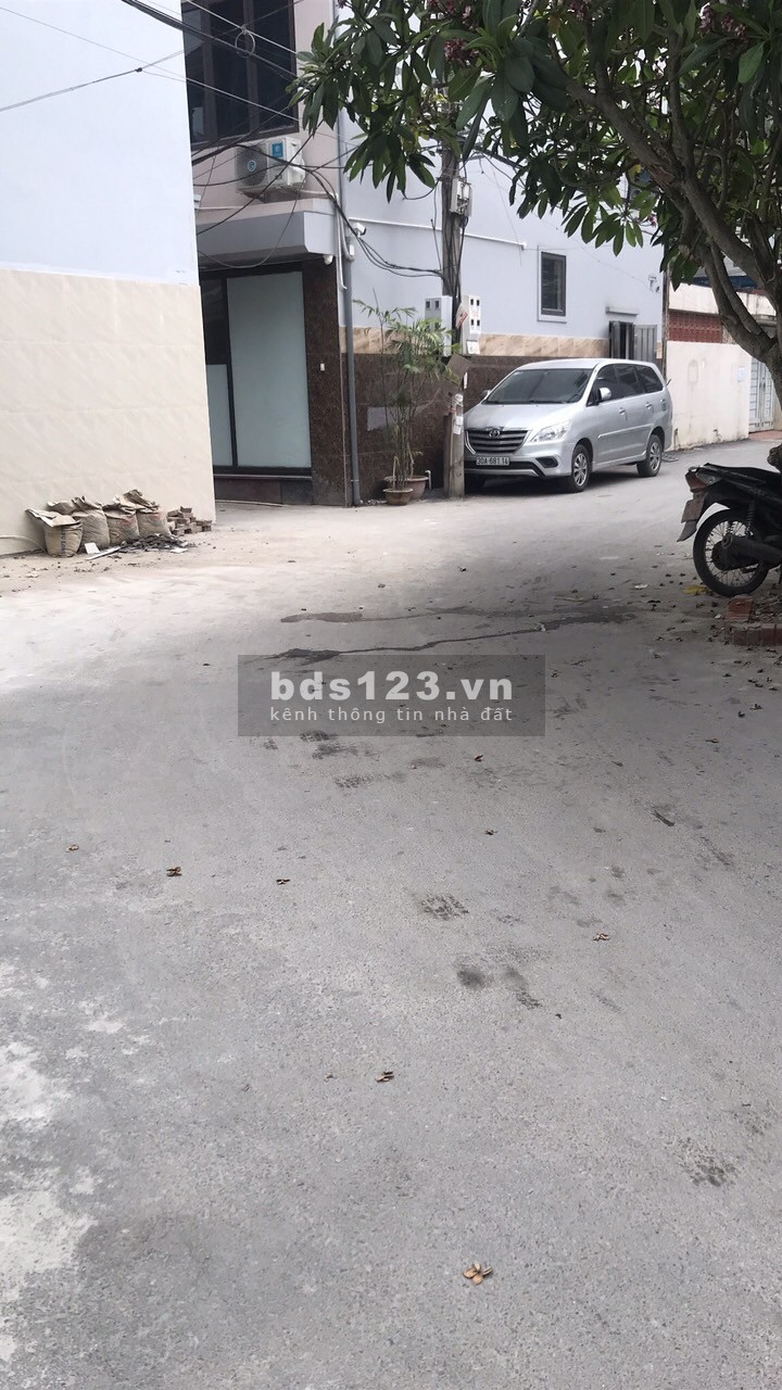 Siêu phẩm phân lô ngõ ô tô ra vào thuận tiện, kinh doanh, pháp lý sạch