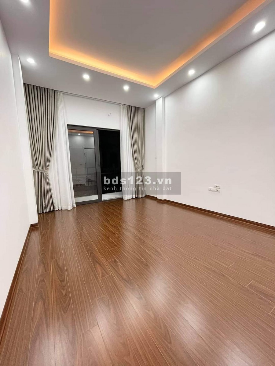 Hạ Giá Khủng Đến Cuối Tháng Nhà Phố Nguyễn Trãi 45mx4T.Cách Ô Tô Đỗ 20m