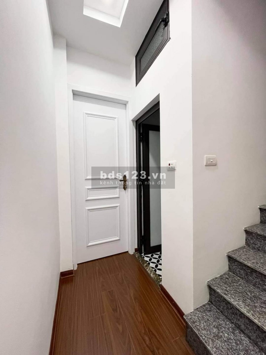 Hạ Giá Khủng Đến Cuối Tháng Nhà Phố Nguyễn Trãi 45mx4T.Cách Ô Tô Đỗ 20m