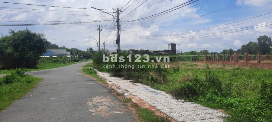 Bán gấp đất thổ cư 125m2 ven hồ du lịch Marina Châu Pha Phú Mỹ chỉ 680tr