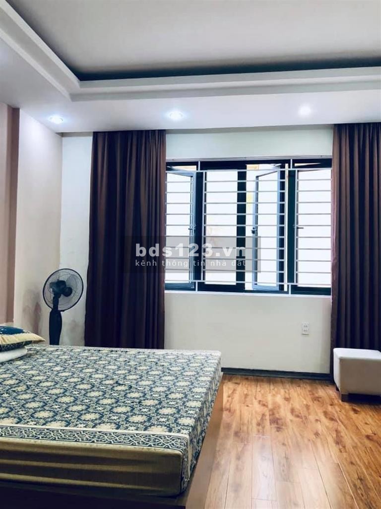 Siêu phẩm phân lô Mai Dịch ô tô vào nhà dt 52m2 5 tầng đúc, giá 10.2 tỷ