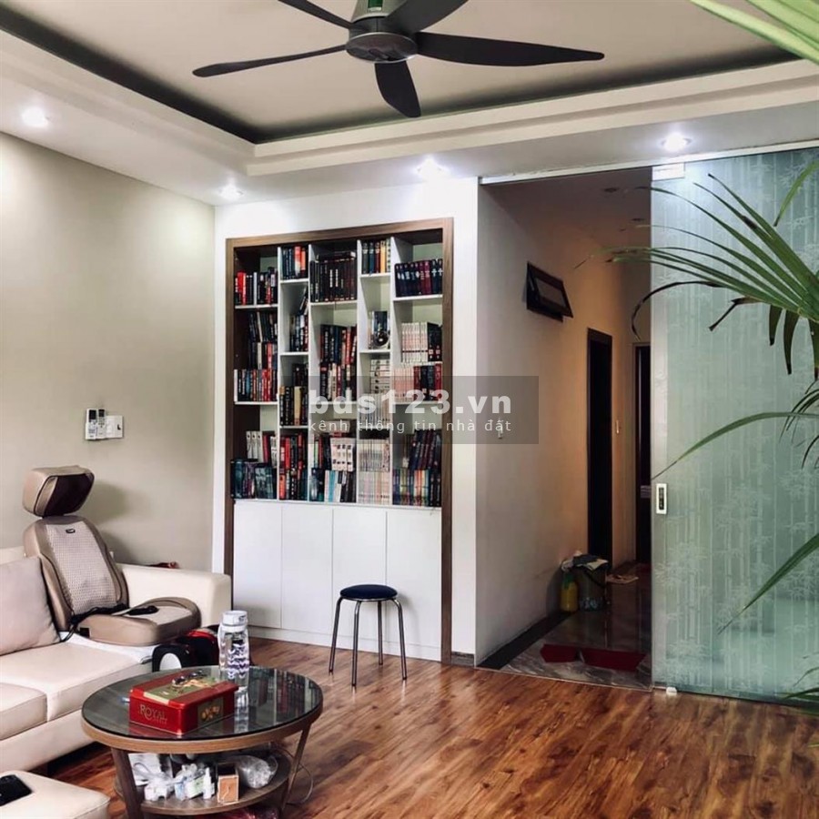Siêu phẩm phân lô Mai Dịch ô tô vào nhà dt 52m2 5 tầng đúc, giá 10.2 tỷ