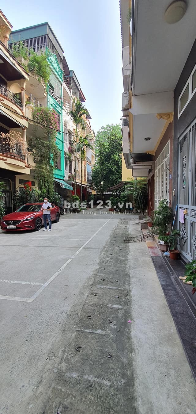 Hoa hậu Hà Đông ô tô bay khu an ninh, nhà trước sau đều thoáng, sổ đỏ phân lô